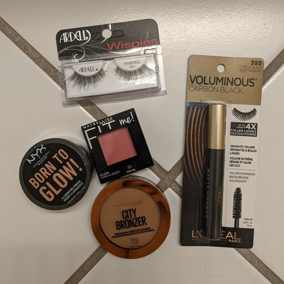 Maybelline Other - Make-Up Bundle!